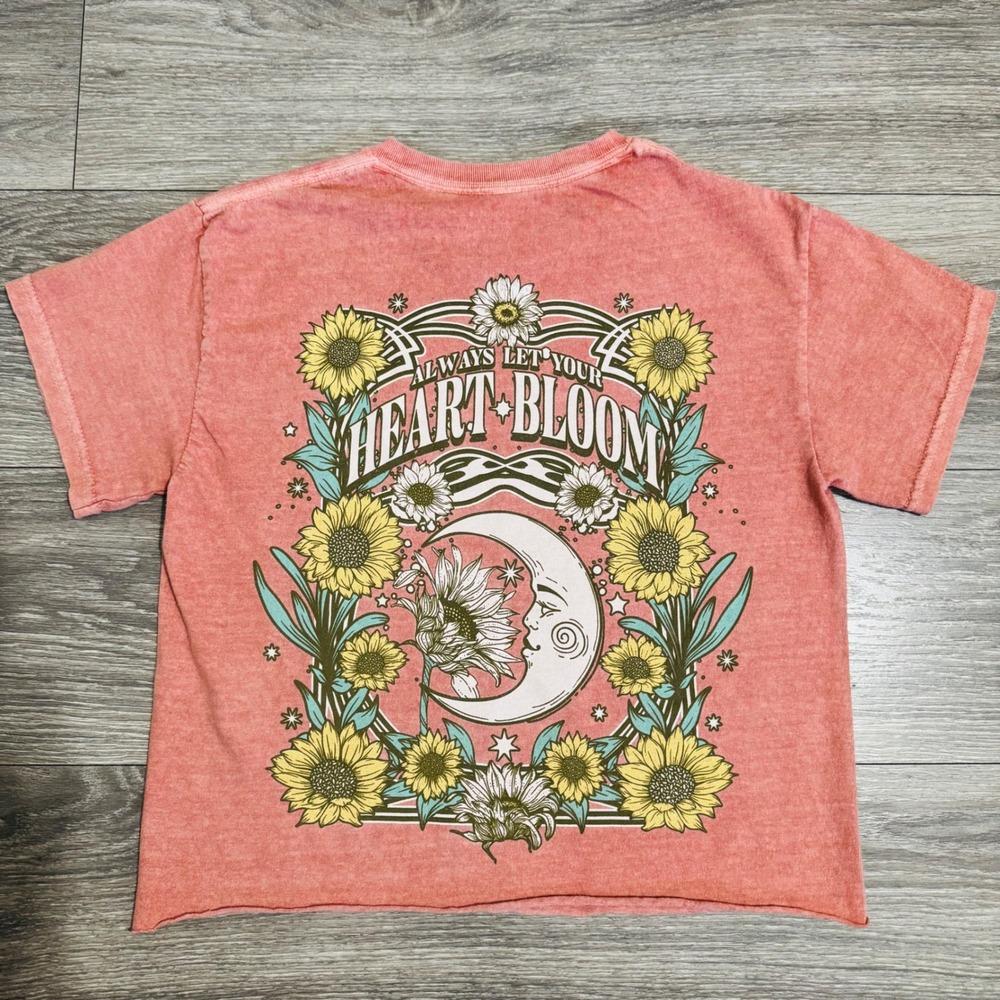Tree Hugger Nation Moon Star Graphic‎ Cropped T Shirt Coral Pink Boho Size S